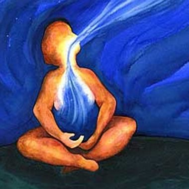 Figura humana en meditación sosteniendo un globo azul con un fondo azul.